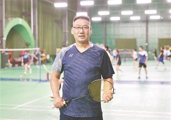 羽球达人陈世华：十五运会让东莞体育热再升温｜十五运·城市策