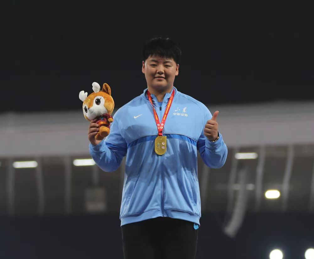 全国田径锦标赛 张家乐刷新女子链球世界青年纪录