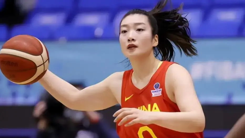 中国女篮又有新动作了！宫鲁鸣重启秘密集训：李梦或重返国家队？
