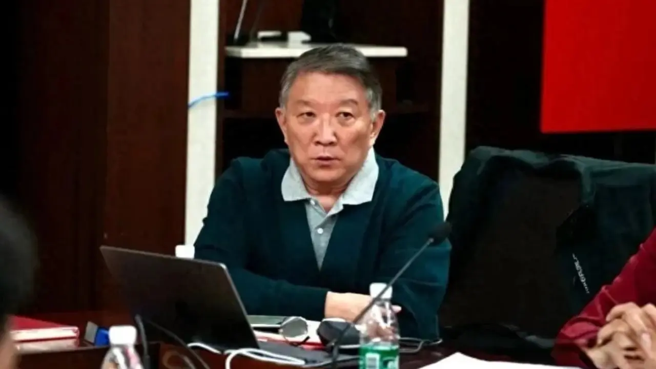宫鲁鸣向篮协汇报，女篮获第3被接受，接下来要干一事，静待李梦