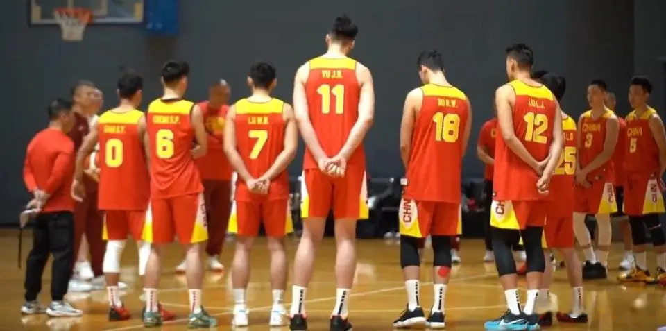 这算黄金一代吗？中国男篮03届多人挑战NBA 无缘征战世青赛太可惜