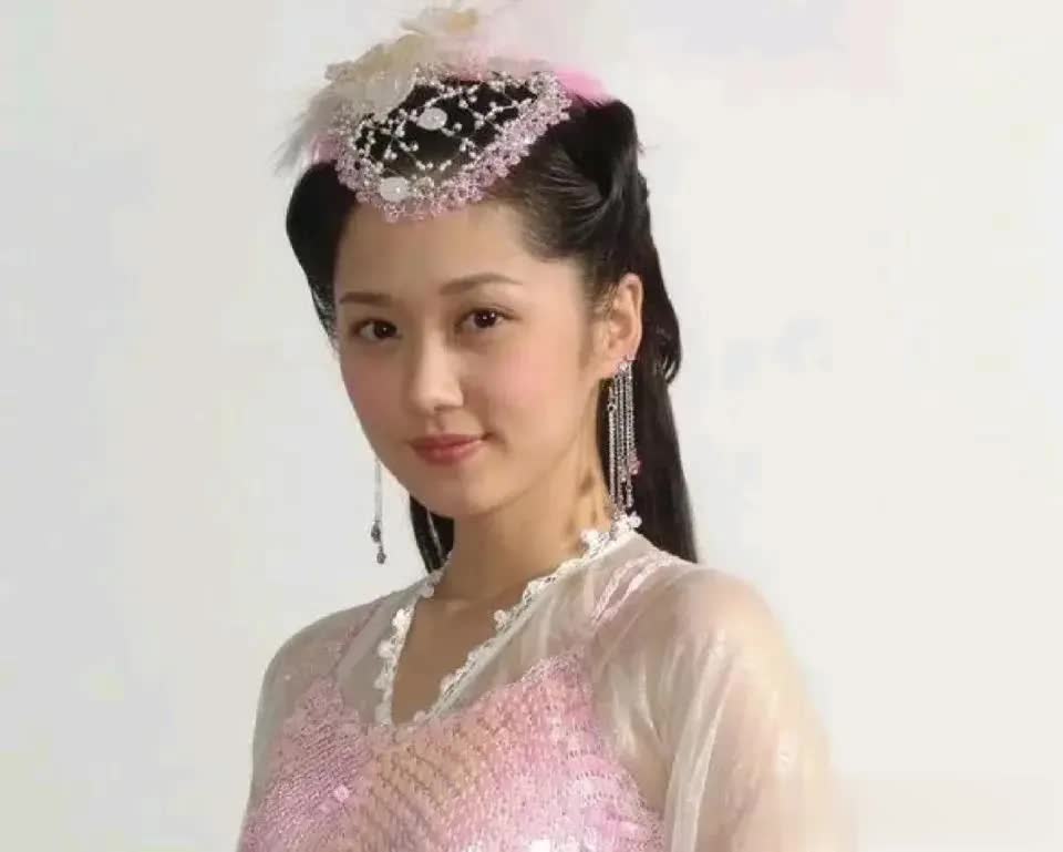 44岁张娜拉自曝童颜困扰，甜美形象成事业转型“枷锁”