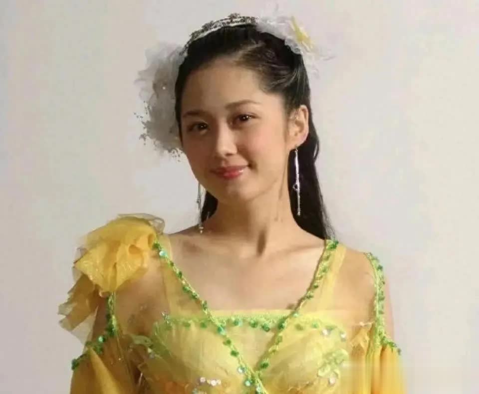 44岁张娜拉自曝童颜困扰，甜美形象成事业转型“枷锁”