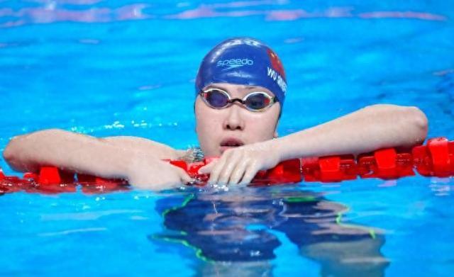 世锦赛女子50米自由泳决赛中国双姝一起站上领奖台
