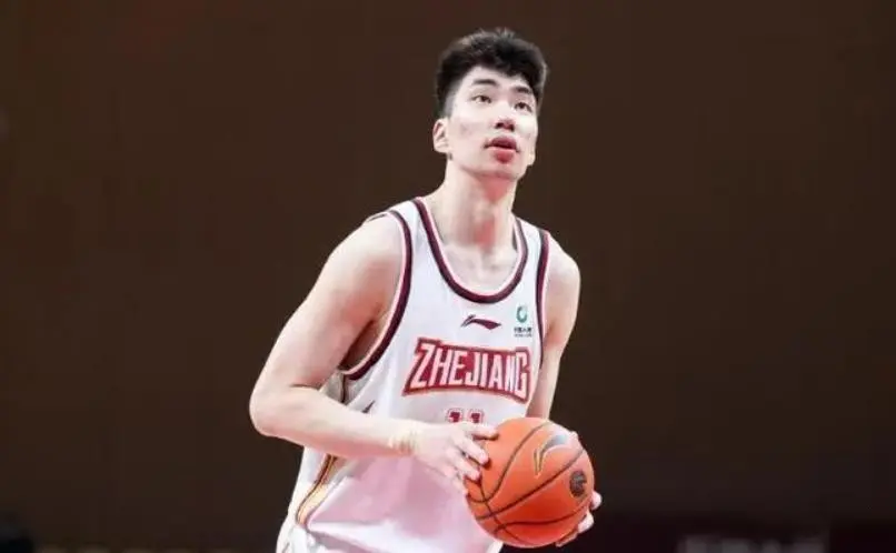 上赛季全明星已有4人出国打球，王俊杰直言暂不考虑CBA
