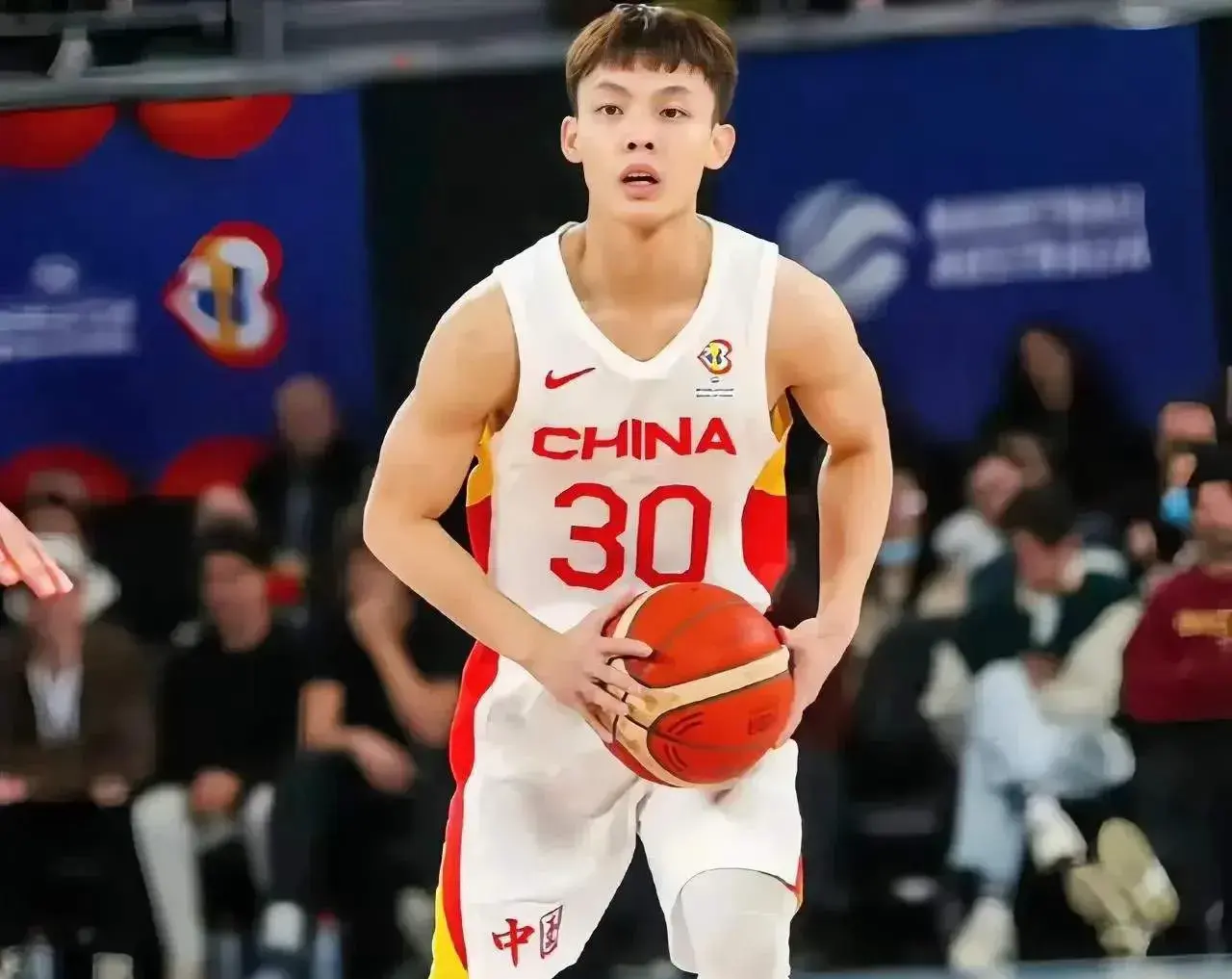 和徐杰张宁相比 郭士强选择高诗岩的理由就3点，跟都出身辽篮无关