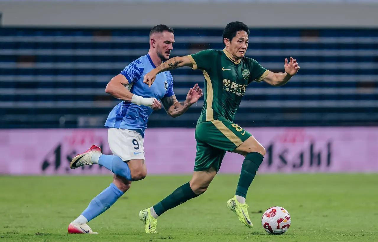 4-2！浙江逆转深圳，外援降维打击，韦斯利3场5球，米特里策传射