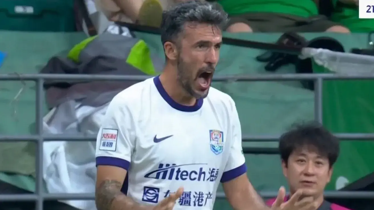 4-2！2-0！中超乱了：浙江绝杀，大连排名反超泰山，国安战平天津