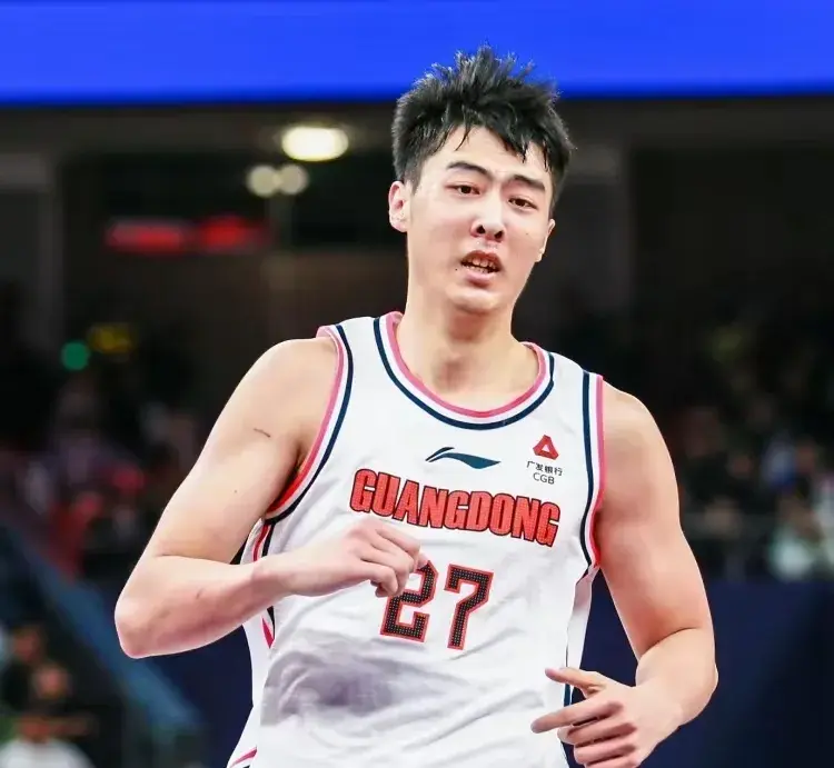 苏伟接班人离开！5号位高塔终止合同，徐昕扛旗，朱八找顶配大外