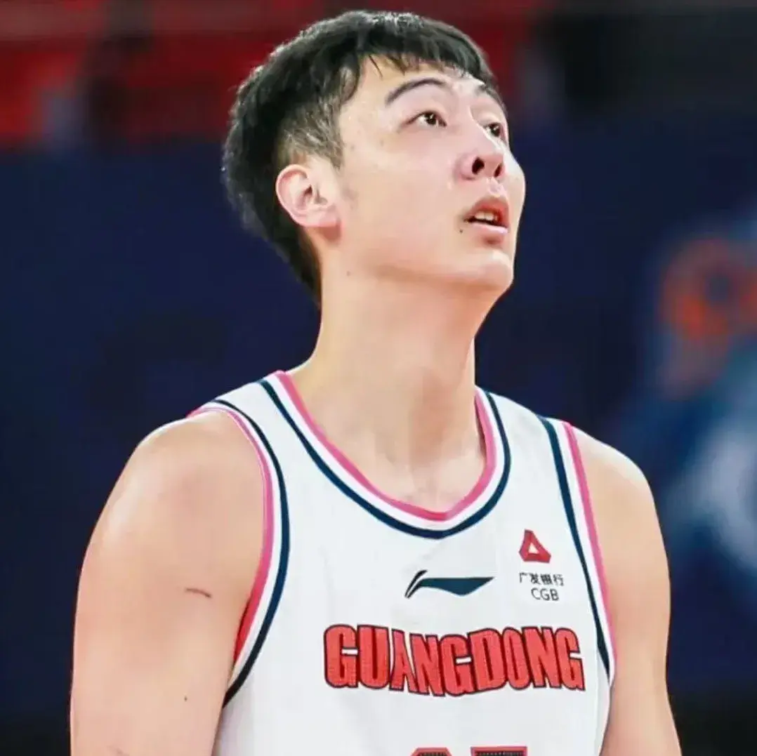 苏伟接班人离开！5号位高塔终止合同，徐昕扛旗，朱八找顶配大外