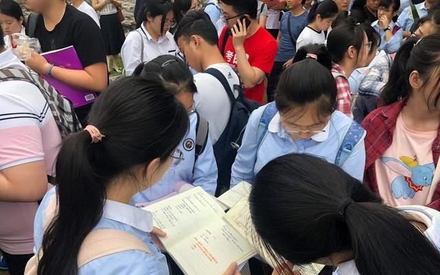 广东降分36分仍招不满，福耀大学却超浙大，民办高校咋了？