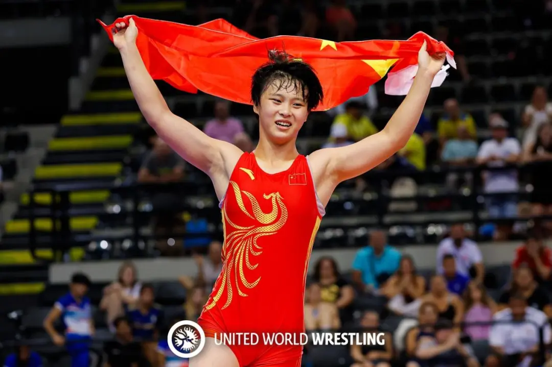 济南小将姜佳清勇夺世界U17摔跤锦标赛冠军