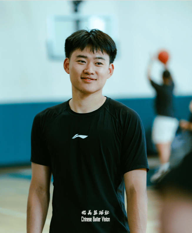 提升中！媒体人分享赵维伦参加林书豪湾区训练营图集