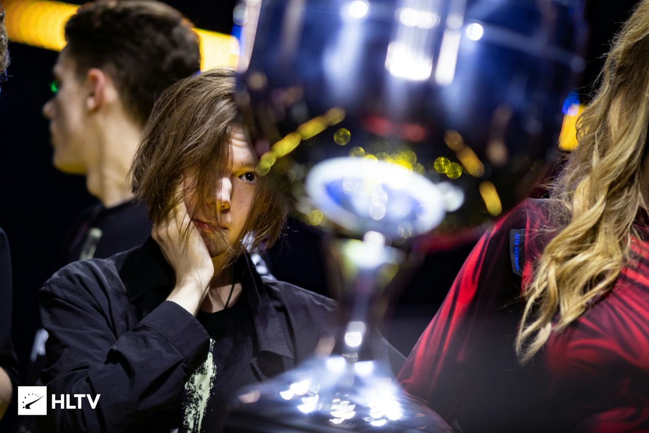 【IEM科隆】donk荣膺2025 IEM科隆MVP！赛后激动落泪