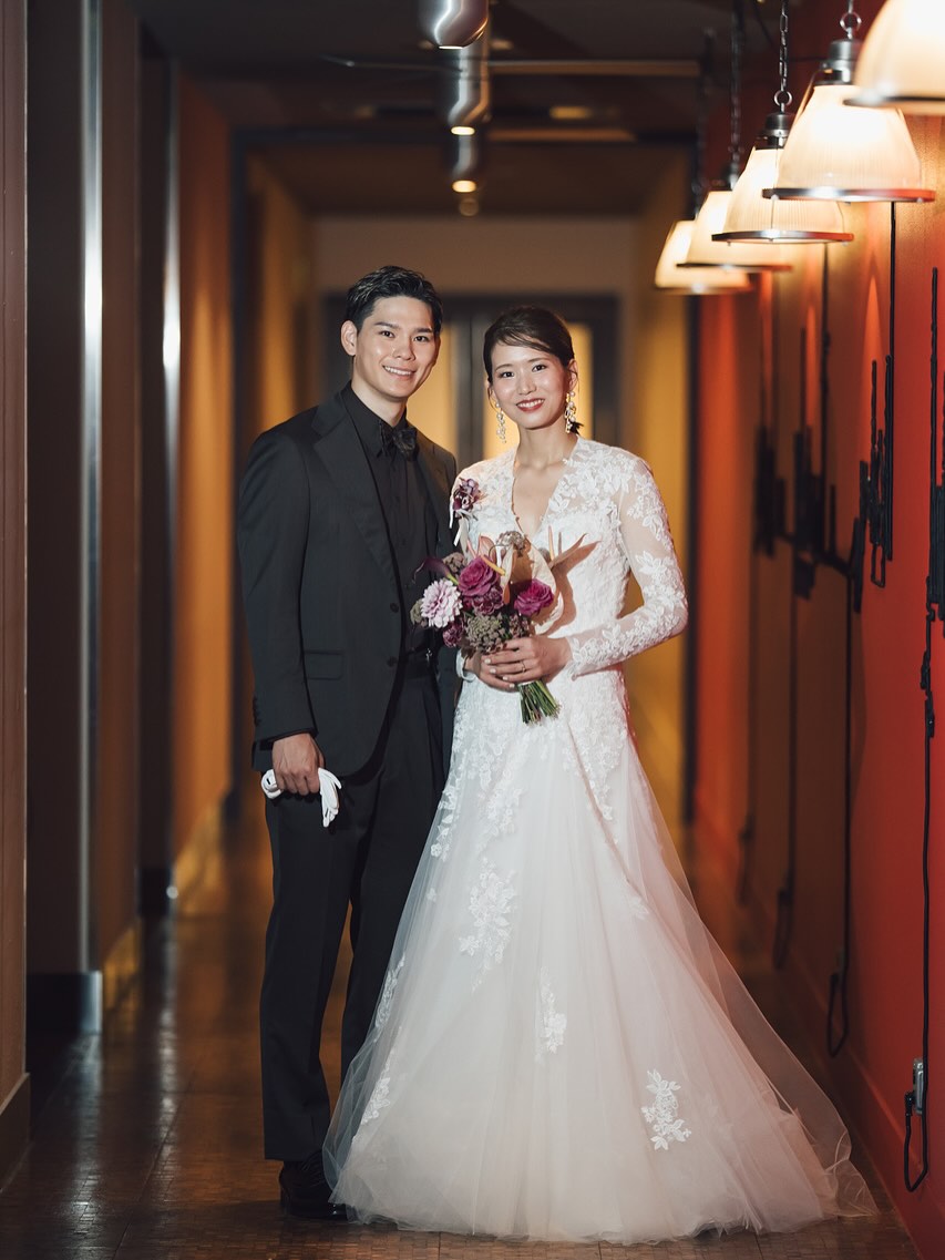 排坛姐弟夫妻 29岁女排国手嫁25岁弟弟 公布婚礼照 球迷：天作之合