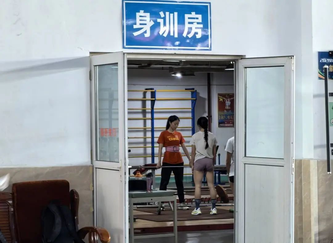 刚“跑进北大”的刘峡君，又跑出了全国第五！