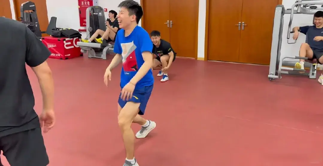 国乒新动态：林高远刘诗雯到北体参加活动，王楚钦发了新动态