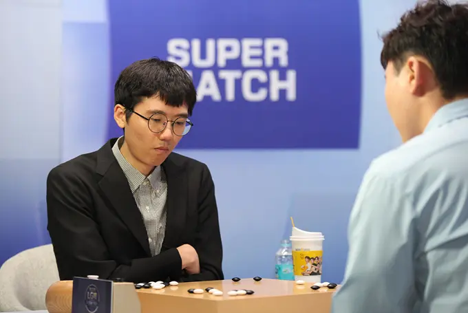 LG杯卞相壹胜朴廷桓安国铉负一力辽 韩国棋手仅两人进半决赛