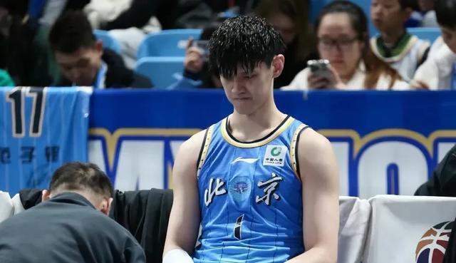 北京首钢男篮官宣 曾凡博签约NBA篮网队 踏上他的逐梦之旅