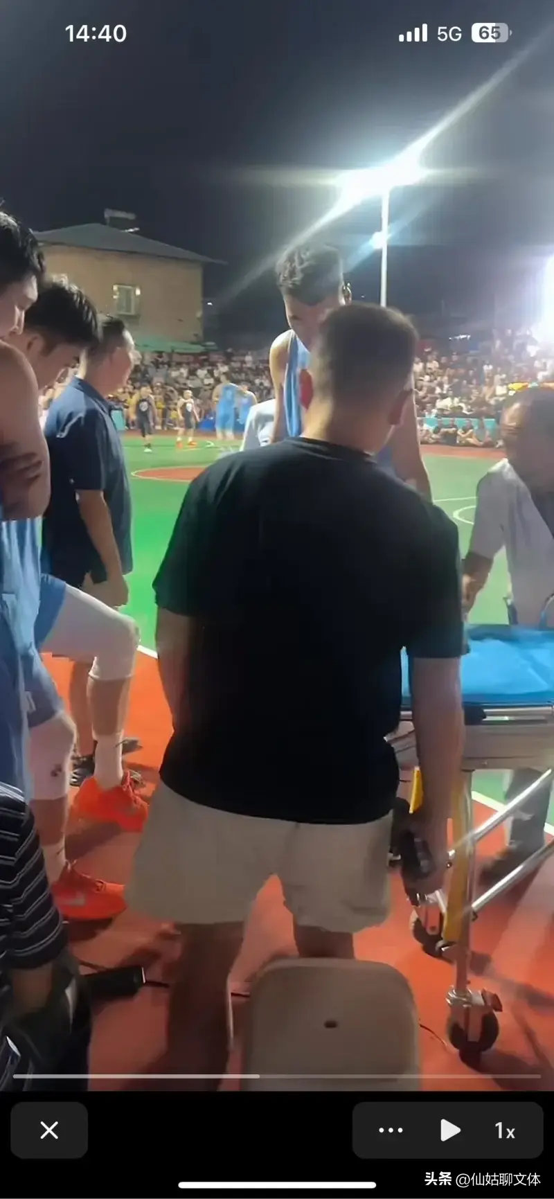 坏消息，辽宁丛明晨打野球疑似跟腱断裂，今年5月初才刚宣布退役