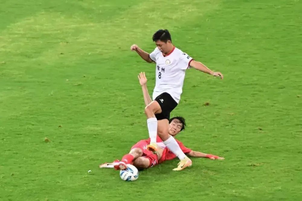 苏超常规赛还剩五轮，还会有“黑马”吗？