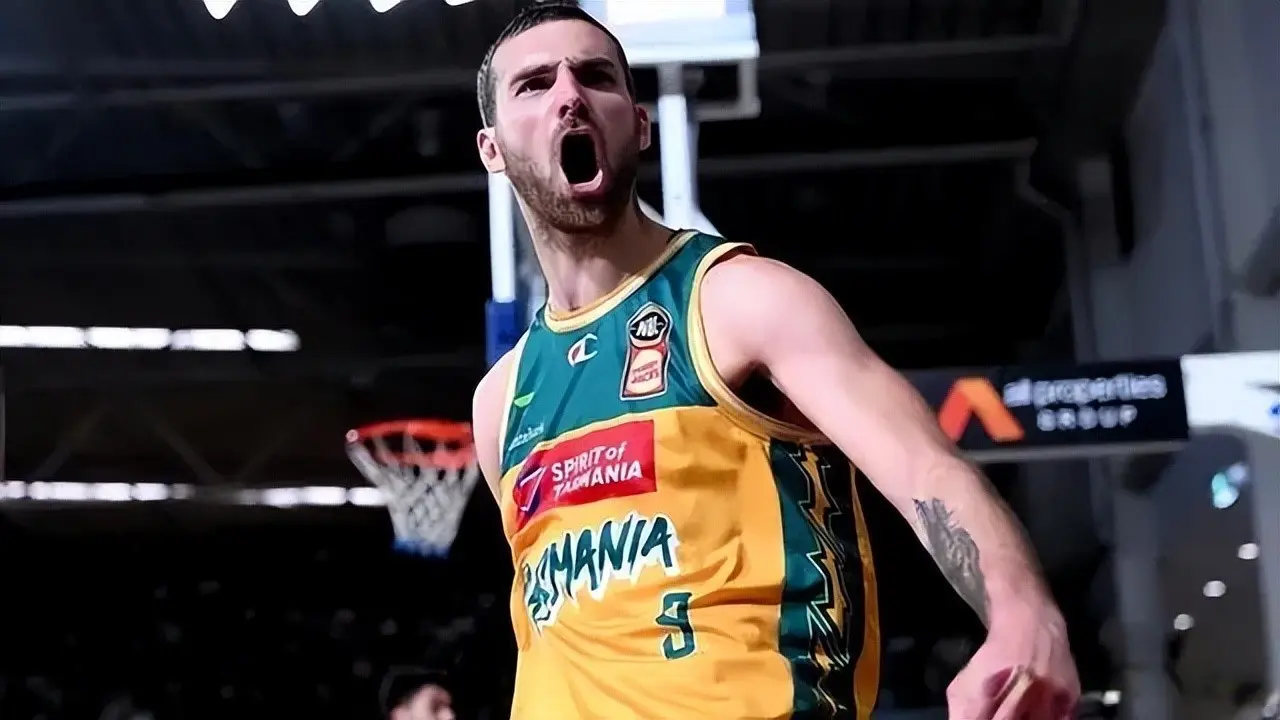 火箭队29岁弃将变成香饽饽？3大去向浮出水面！留在NBA仍是首选项