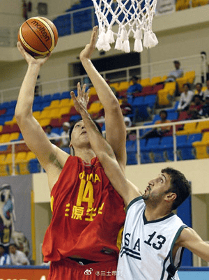 媒体人晒照：中国男篮上次FIBA正式比赛VS沙特男篮大胜88分