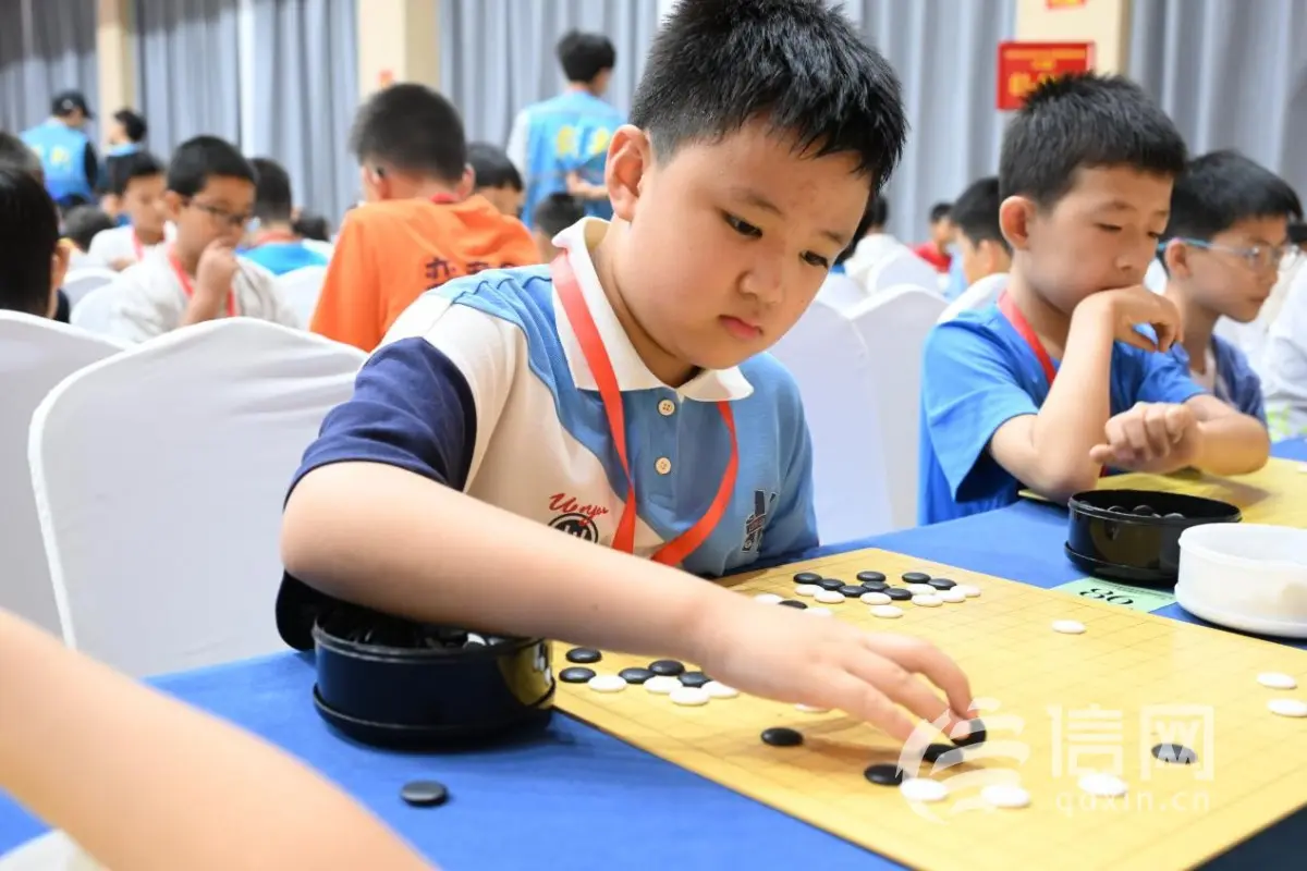 一千余名围棋小将齐聚青岛即墨 摆擂对弈逐鹿棋盘