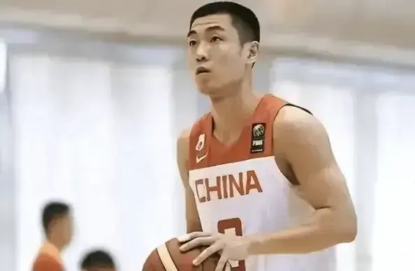 媒体人质疑郭士强任人唯亲直接开喷:徐杰哪一点不比高诗岩强？