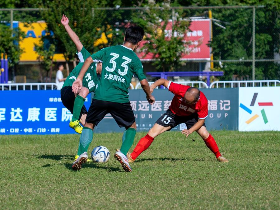 南京六合区第五届足球联赛火热进行