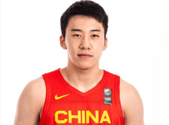 媒体人：王俊杰的比赛气质和其他人完全不是一个档次