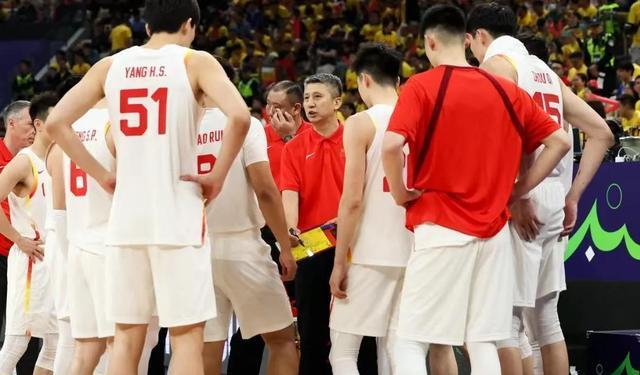 93：88！中国男篮拒绝翻车，39+9+6双核稳定输出，郭士强指出3问题