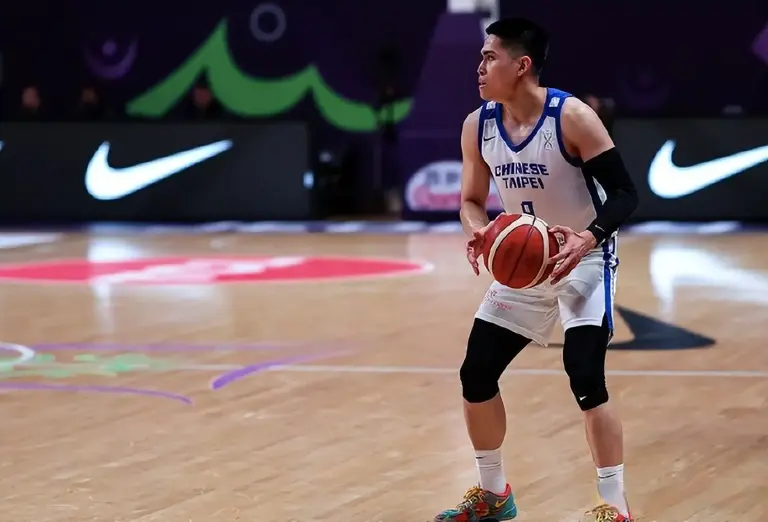 8分爆冷取胜！CBA悍将爆砍34分2断，全队35次罚球击溃菲律宾