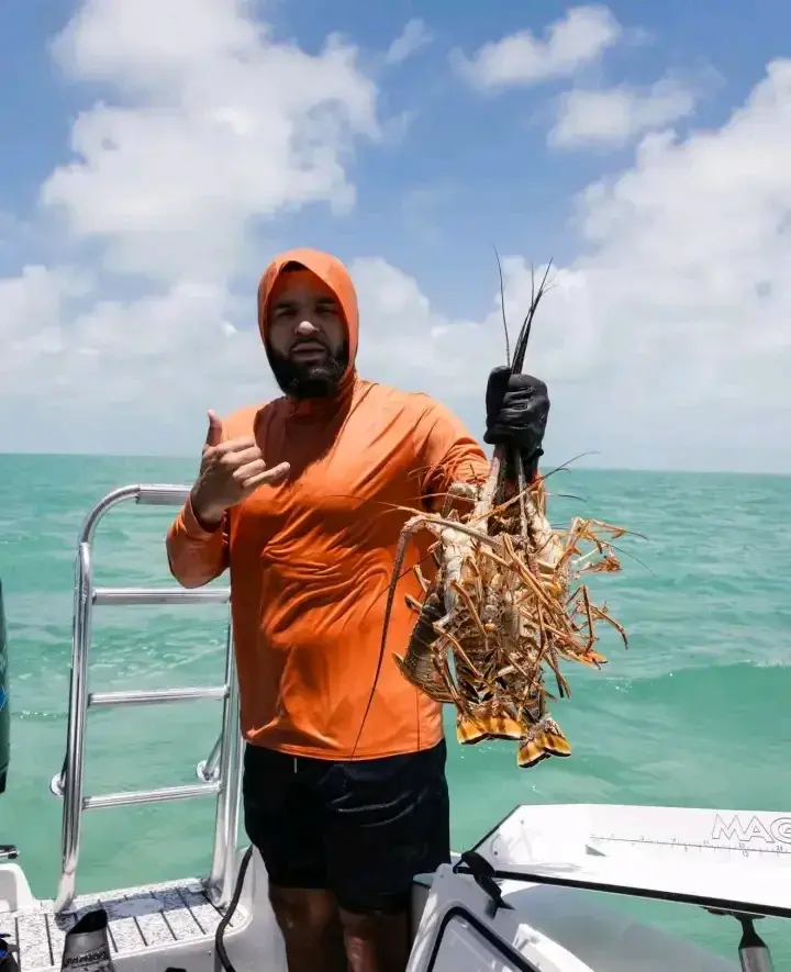 NBA官网: 范弗利特投篮成火箭冲冠关键因素