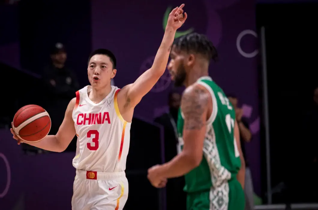 2分2助仍受郭士强重用！粤媒力挺胡明轩：他的吊球润物细无声