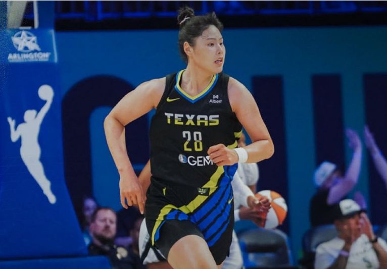WNBA战报：李月汝8中1加盟最差准星仅4+8 飞翼输卫冕冠军近11战9败