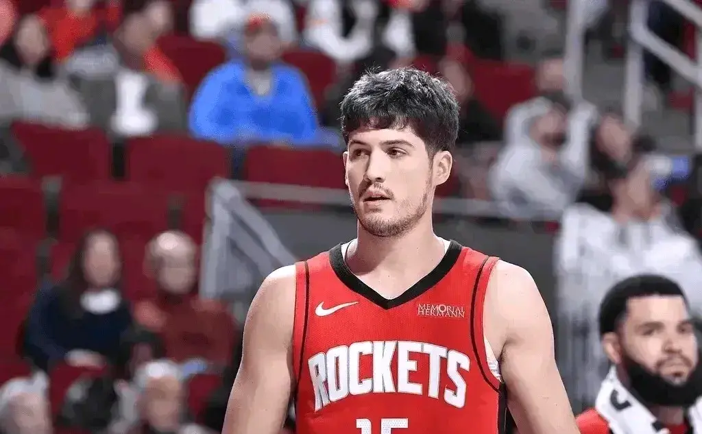 ESPN:谢泼德是新赛季最值得关注的二年级球员 是球队冲冠关键变量