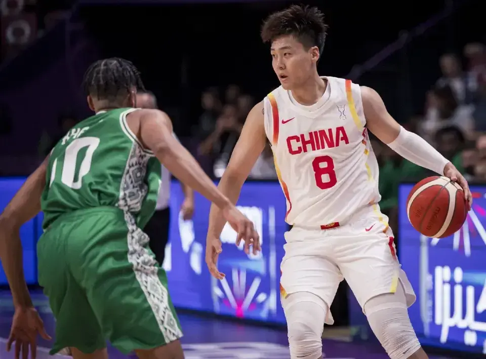 一场5分险胜！中国男篮5大功臣浮出，同时揪出3大水货，球迷热议