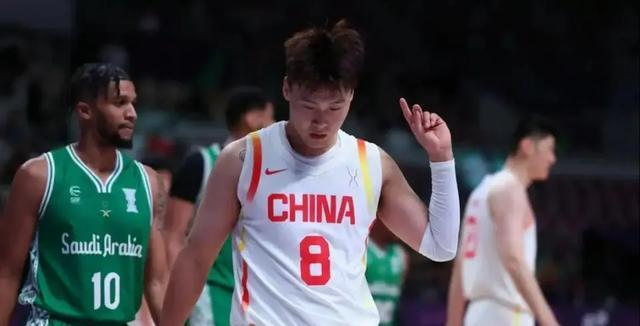 93：88！中国男篮拒绝翻车，39+9+6双核稳定输出，郭士强指出3问题