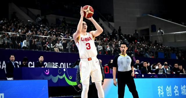 中国93-88沙特！比赢球还高兴的，是赛后赵睿一番话，发言清醒！