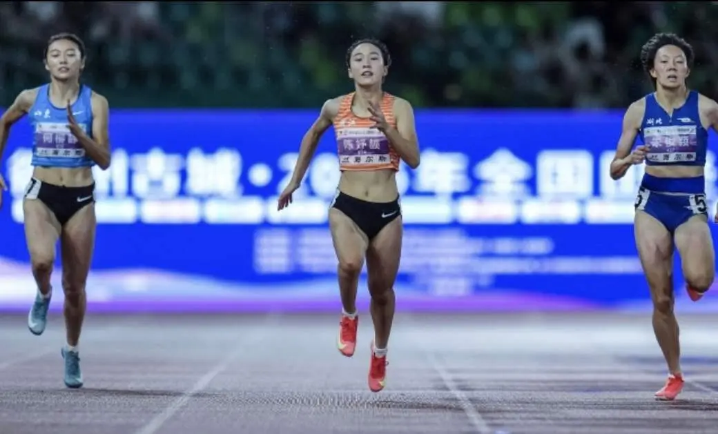 成绩喜人！19岁小将被赞“刘翔接班人”，多位新星集体爆发夺冠