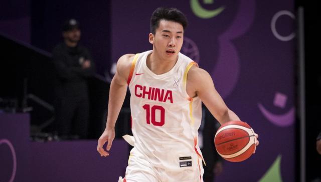 男篮新希望！王俊杰首秀闪耀，郭士强：防守还有差距