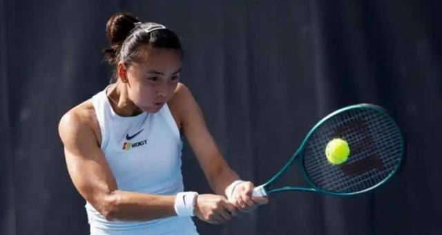中国网球大捷！2-0、2-0，2位金花强势横扫，2-0：张帅女双争冠