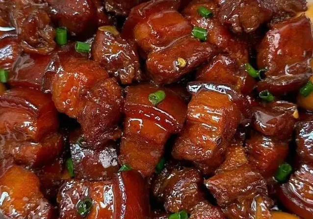 牛肉炒出滑嫩口感，十分钟上桌，家常菜也能惊艳全家