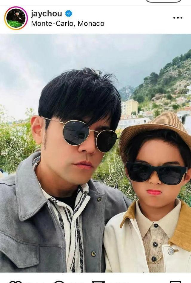 周杰伦晒8岁儿子“小小周”滑雪一镜到底，幽默赞其运动天赋：“无心插柳柳橙汁”