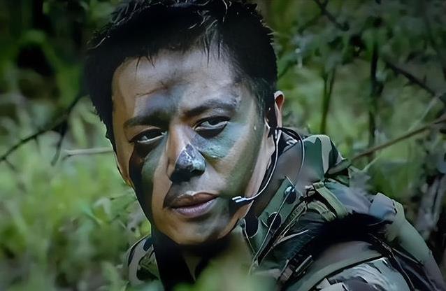 从新疆穷小子到影帝，追妻9年感动众人，婚后丁克12年幸福吗？