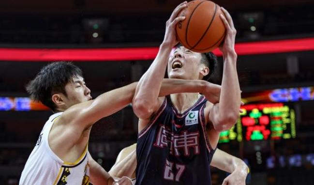 已经离队！曝广东男篮放弃2米13全能内线，未来或转战野球赛场