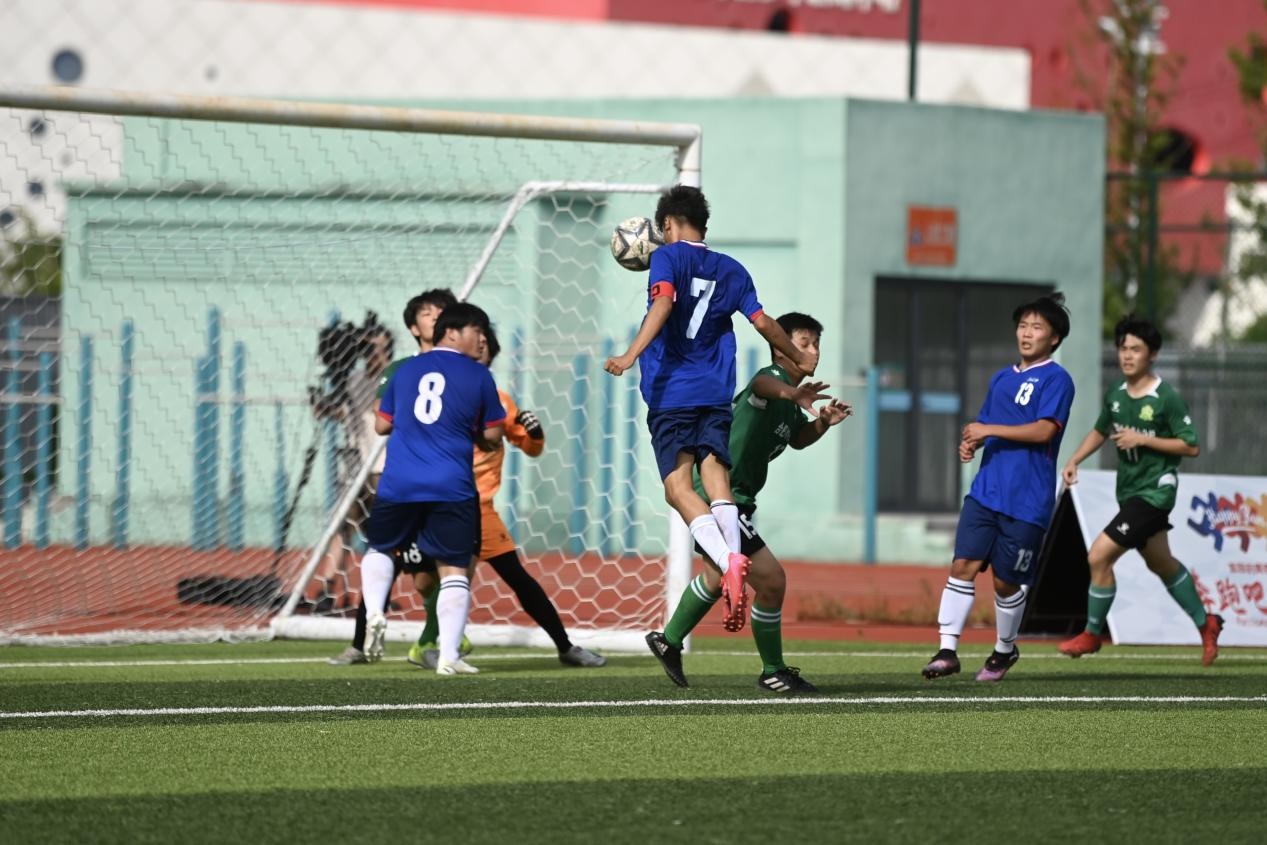 合肥U18足球联赛开赛 少年热血激荡绿茵