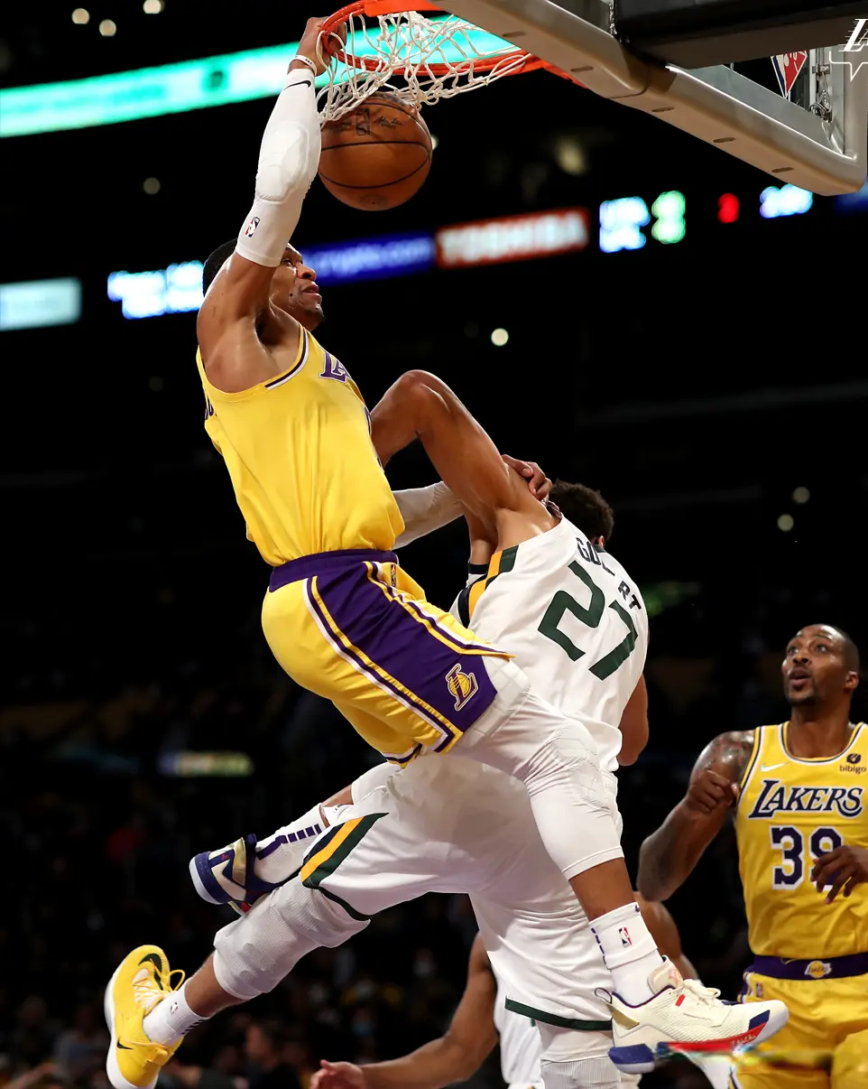 无球可打恐退出NBA！是谁毁了威少，不是詹姆斯，罪魁祸首是他