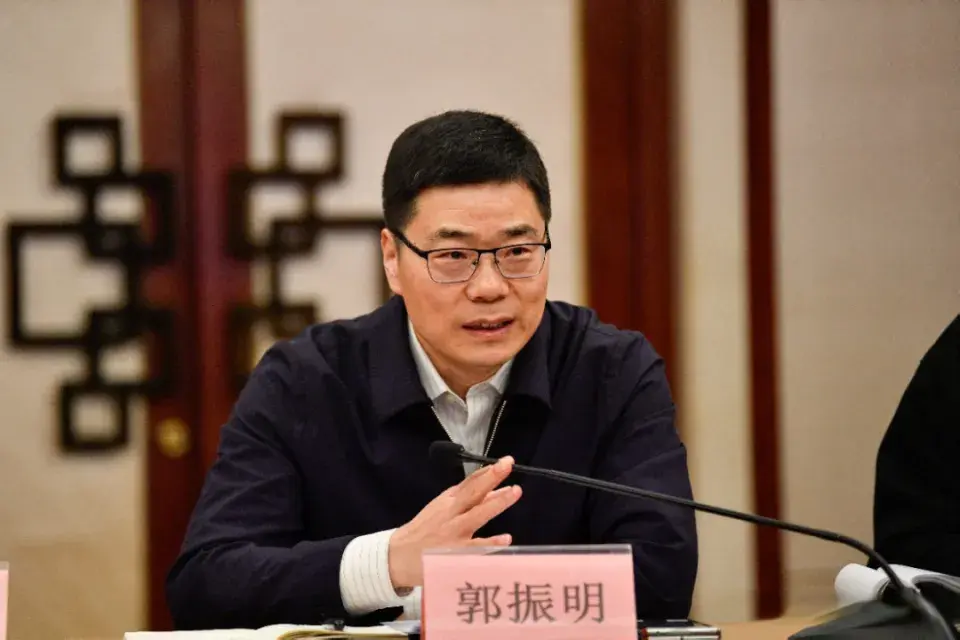 CBA高层变动！篮协副主席杨阳接替徐济成，成为新一届董事长